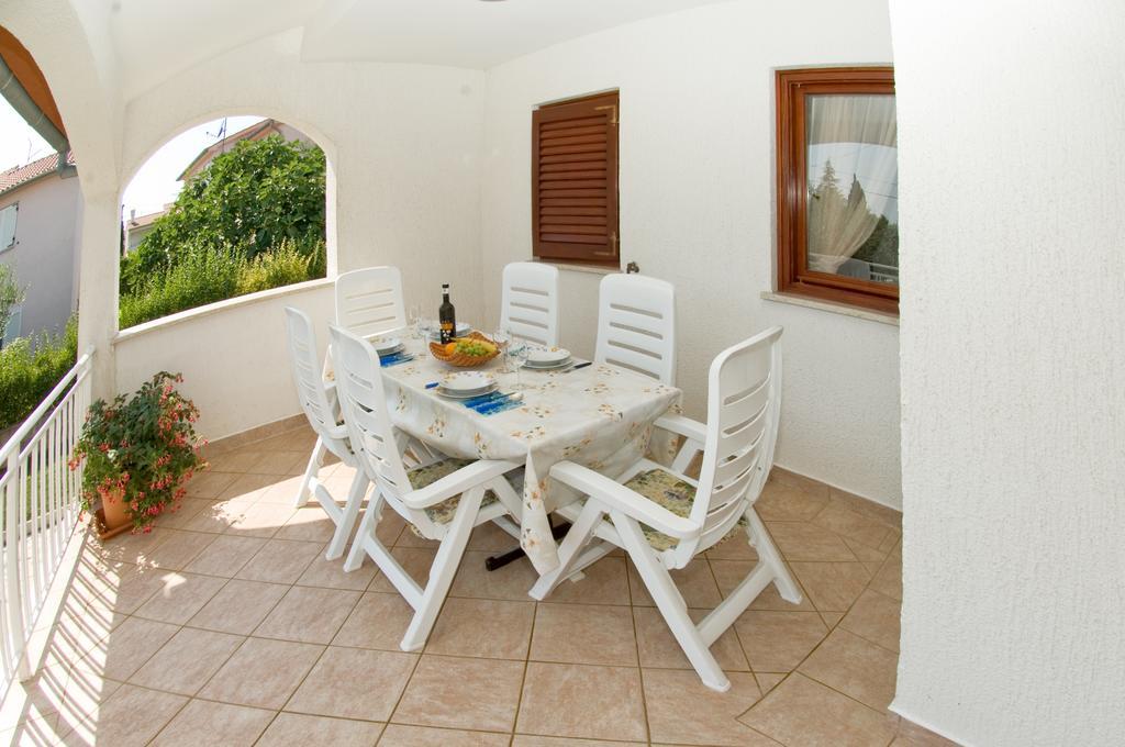 Holiday Home Magnolia Tar-Vabriga Szoba fotó