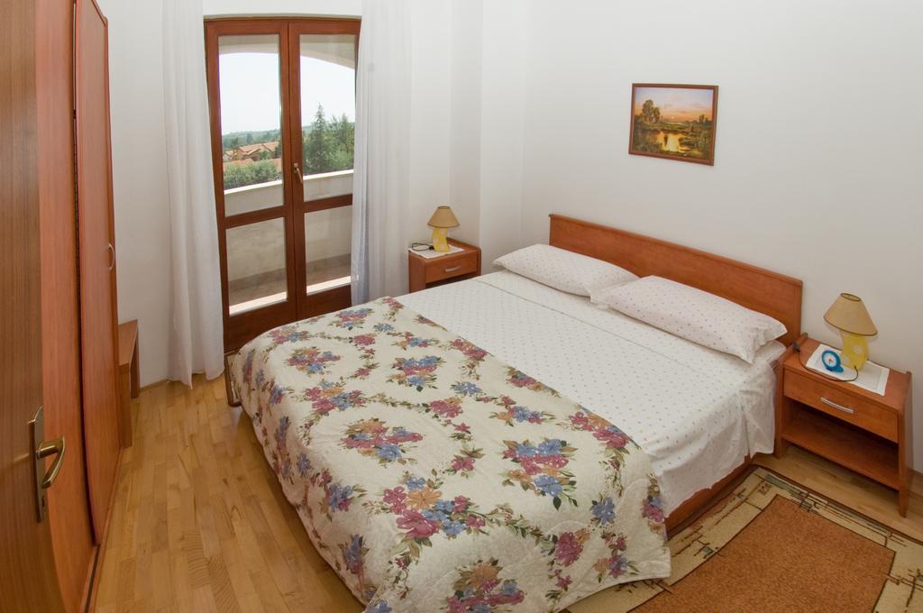 Holiday Home Magnolia Tar-Vabriga Szoba fotó